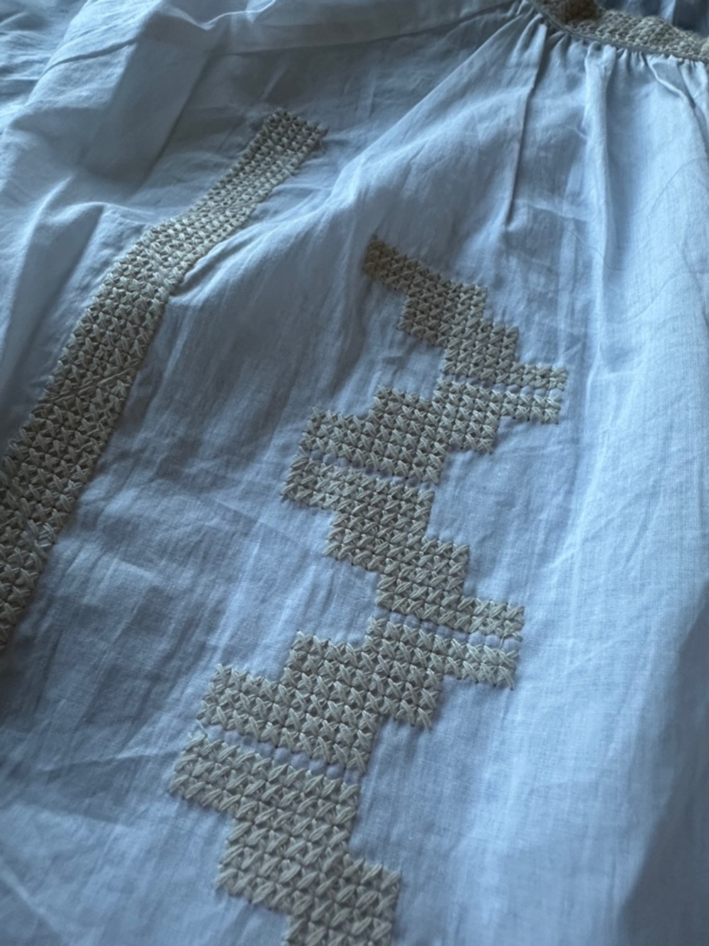 White and Beige Embroidered Long-Sleeve Woman’s Top Lightweight Cotton Aztec - Picture 2 of 8